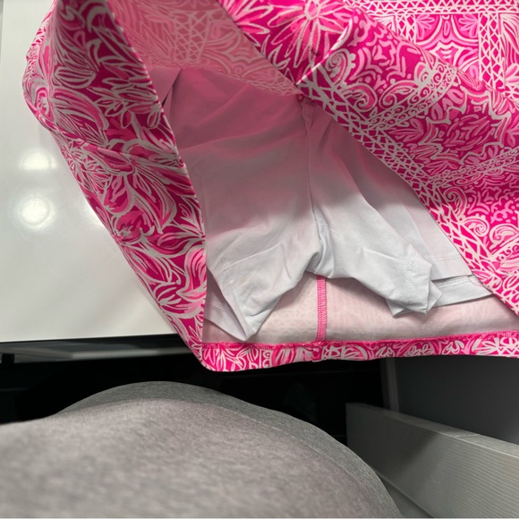 Brand new LILLY shorts -size 6 - Picture 3 of 5